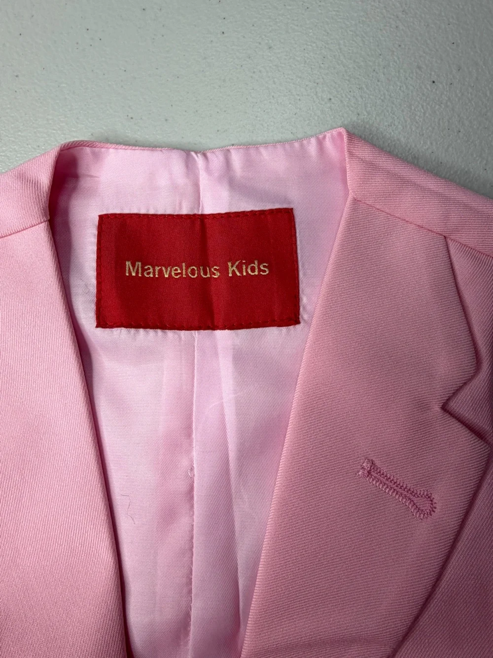 Marvelous kids, boys formal suit set, size 3T, Pink, NWT